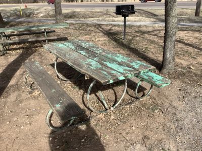 picnic table